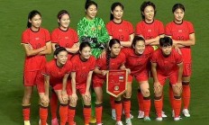 九游娱乐官网有实力-女足友谊赛中，中国队全力以赴