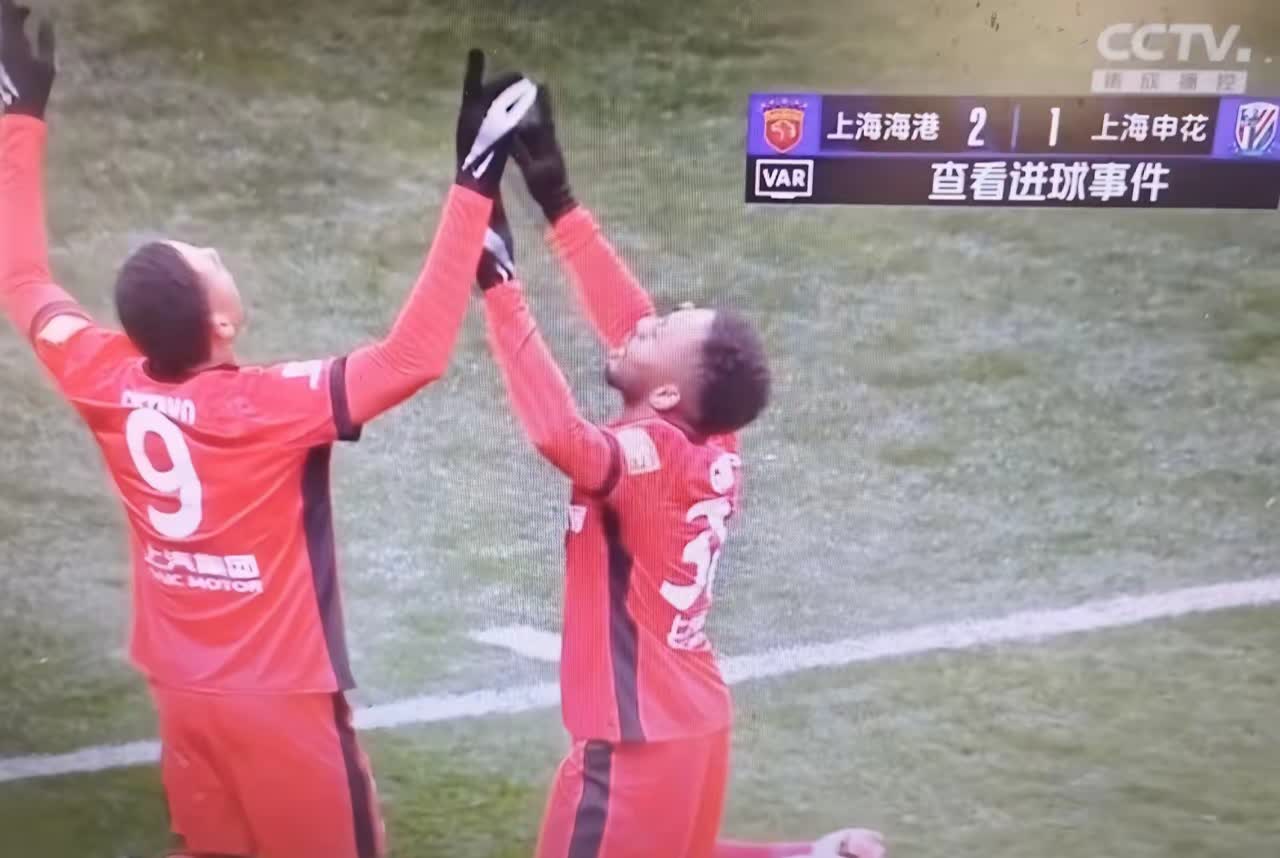 申花前锋神奇状态连连，成为关键先生